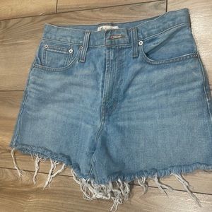 The perfect Jean short from Madewell. Worn only a few times. Size 27